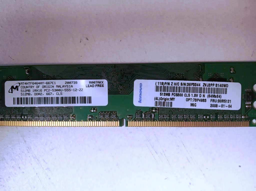 Memoria RAM DDR2, 512Mb, UDIMM, 240pin, PC2-5300u, 73P4983